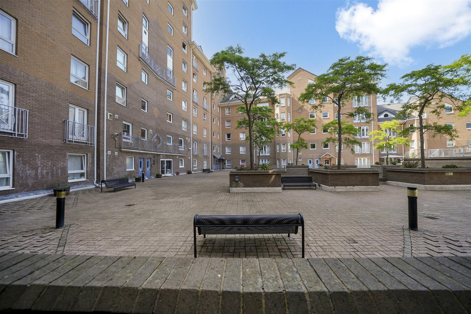 Hera Court, Canary Wharf